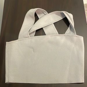 Aritzia Babaton Top Size M